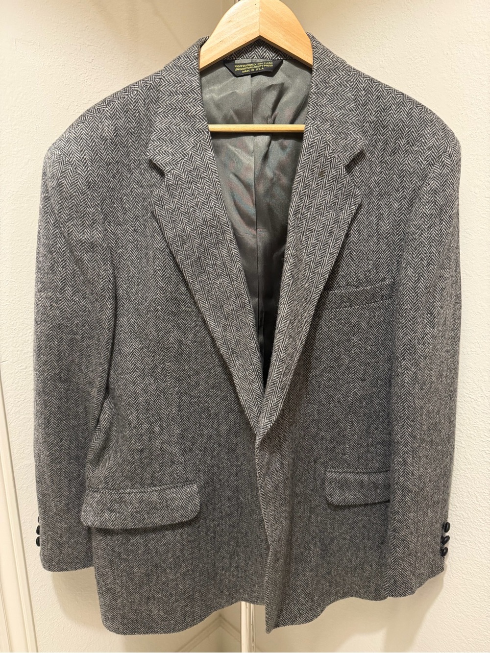 Men's Gray Herringbone Wool Blazer